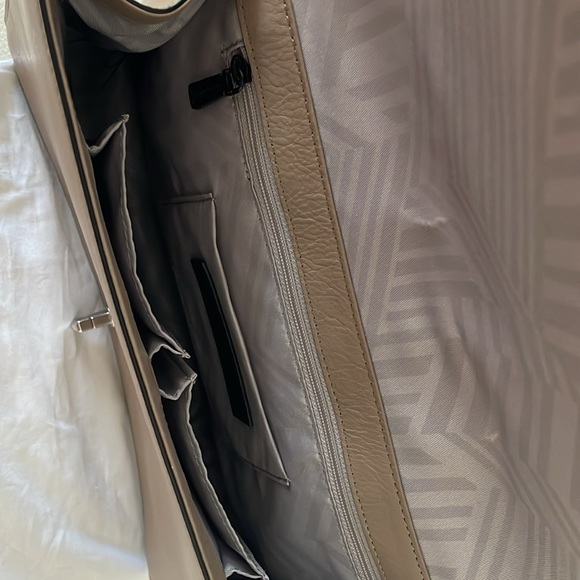 Rebecca Minkoff Handbag - Picture 8 of 16